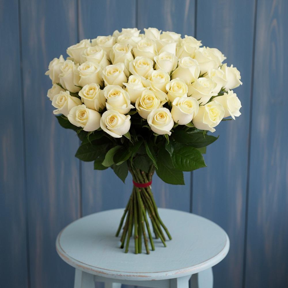 Букет 51 Белая роза Эдлесс Лав в Мирном Республика Крым