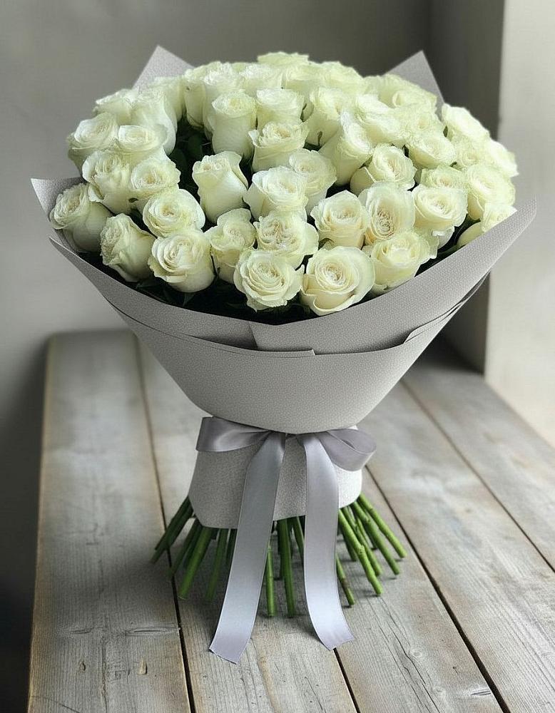 Букет 35 Белых роз в Мирном Республика Крым