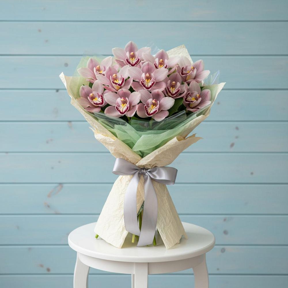 Букет цветов из: Орхидеи и Розы в Мирном Республика Крым