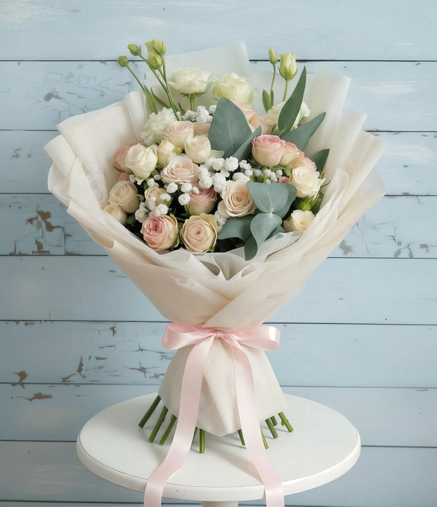 Букет цветов из: Розы и Лизиантусы в Мирном Республика Крым