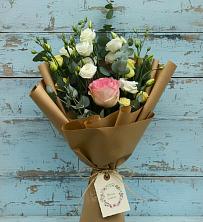Букет цветов из:  Розы и Лизиантусы в Мирном Республика Крым